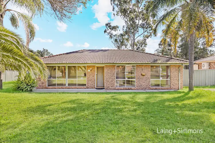 1 Roche Grove