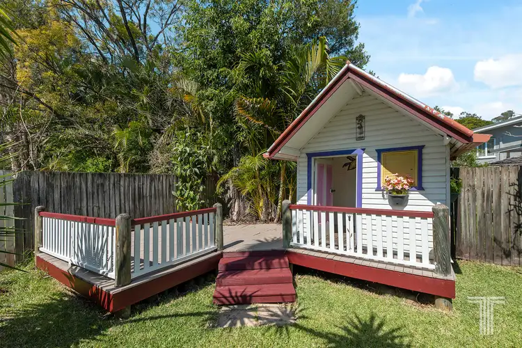 411 Nursery Road, Holland Park QLD 4121