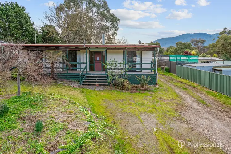 1 Reid Street, Wesburn VIC 3799