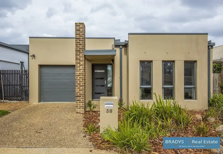 38 Bungle Bungle Crescent, Harrison ACT 2914