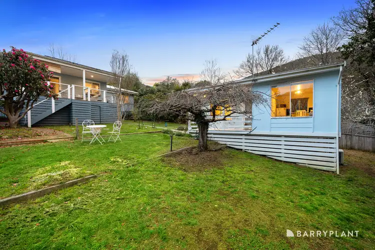 34 Old Warburton Road, Warburton VIC 3799