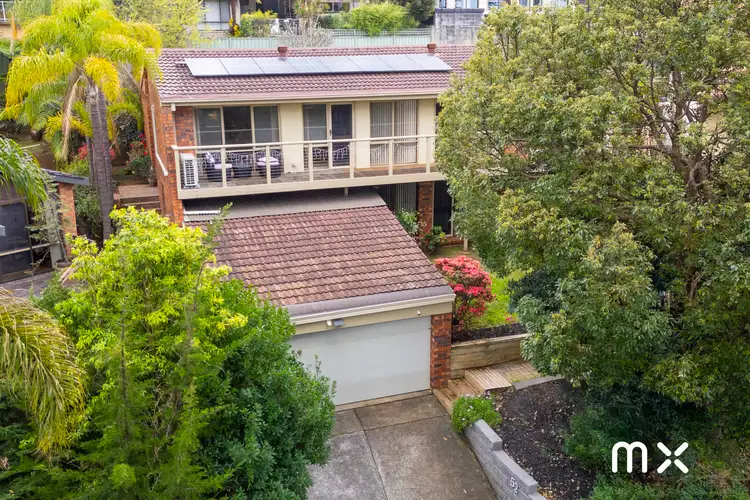 52 The Parkway, Balgownie NSW 2519