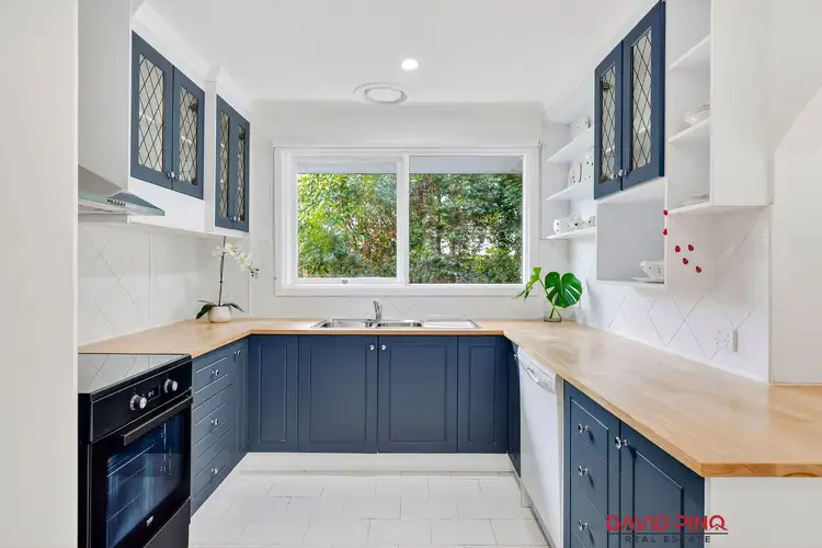 7 Casey Avenue, Sunbury VIC 3429