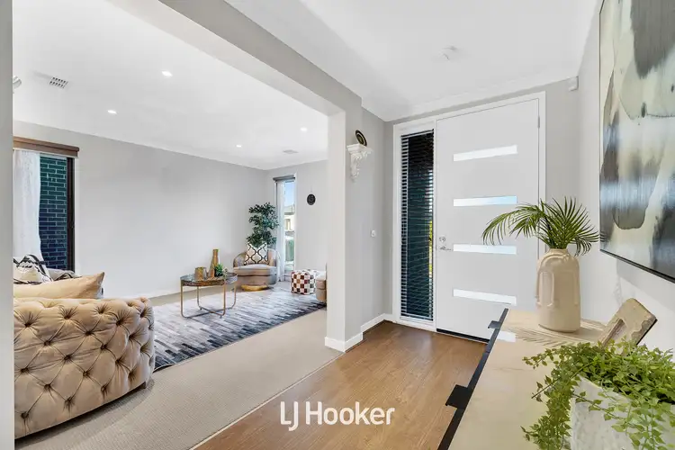 Fourth view of Homely house listing, 28 Epsom Lane, Cranbourne North VIC 3977