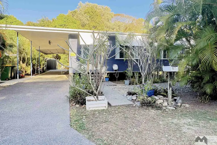 87 Machans Beach Road