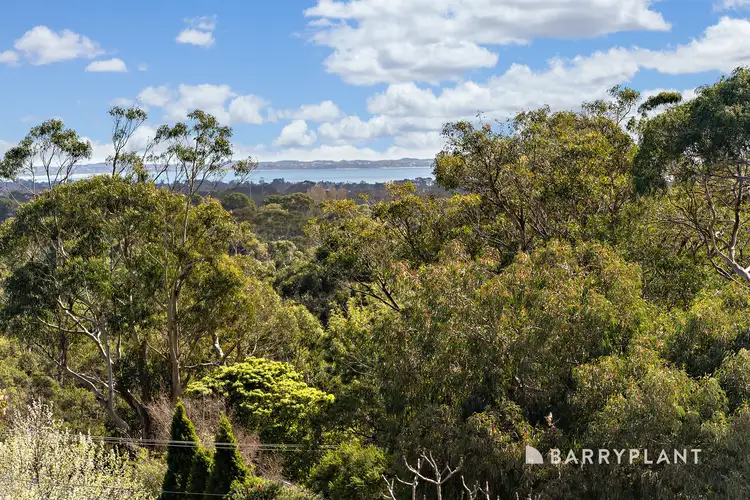 10 Crest Drive, Rosebud VIC 3939