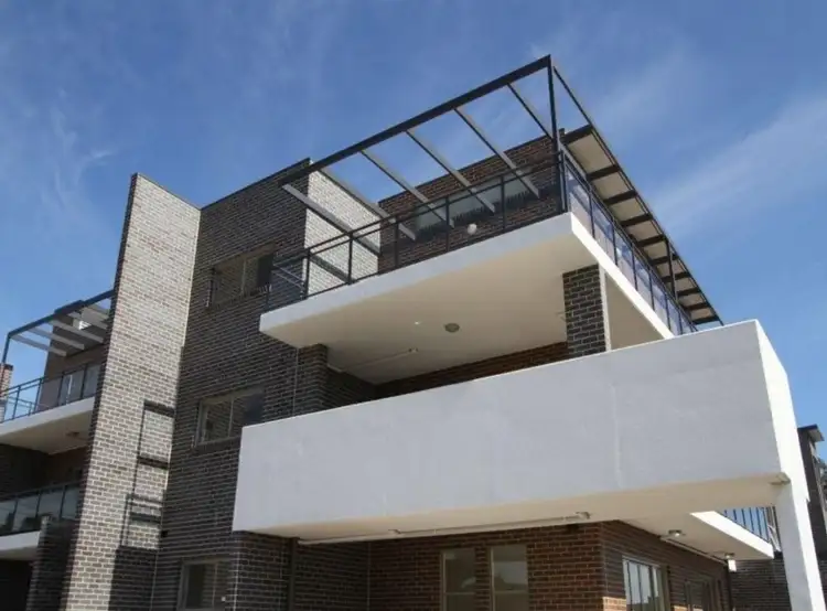 8/530 Woodville Road, Guildford NSW 2161