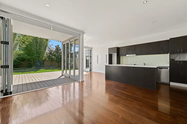 30 Burke Street, Chifley NSW 2036