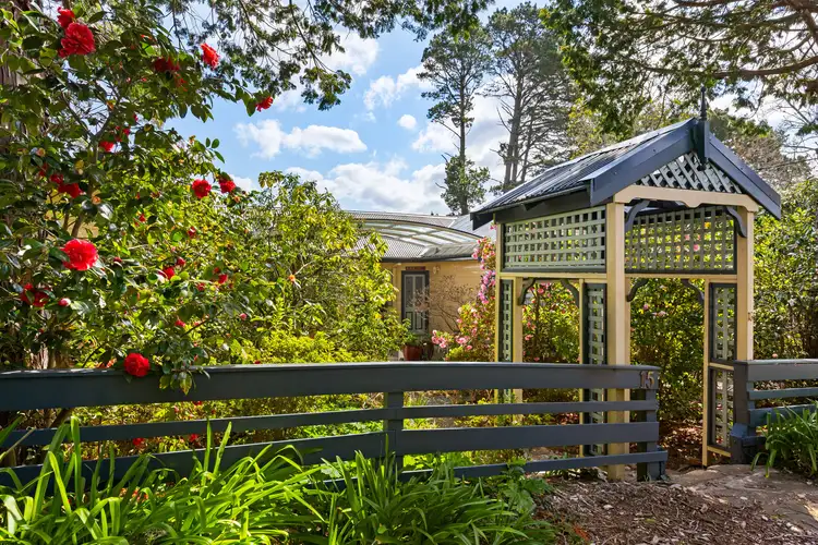 15 Albert Street, Leura NSW 2780