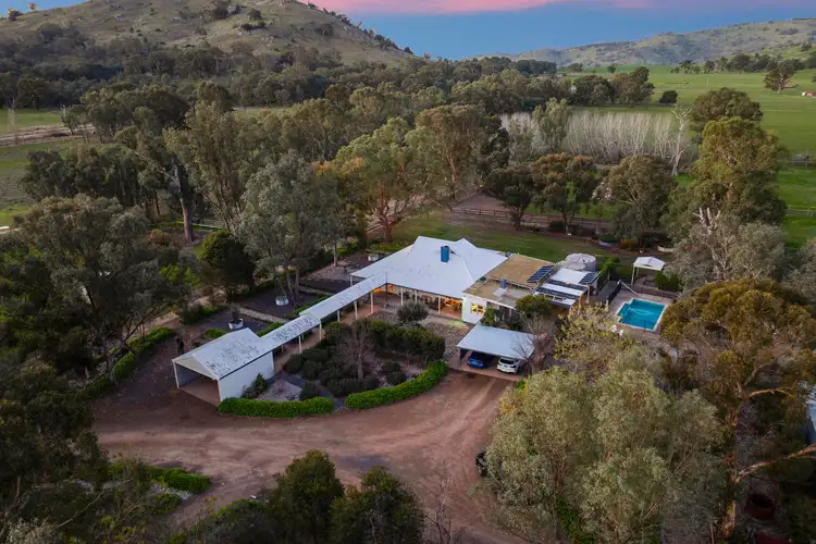 304 Sheans Creek Road, Sheans Creek VIC 3666