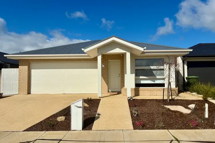 35 Inglenook Circuit, Armstrong Creek VIC 3217