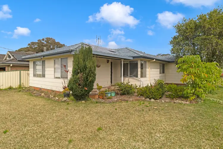 32 Wall Road, Gorokan NSW 2263