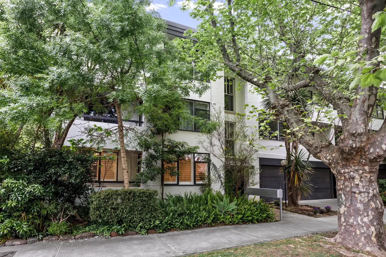 Main view of Homely apartment listing, 5/46-48 Ruskin Street, Elwood VIC 3184