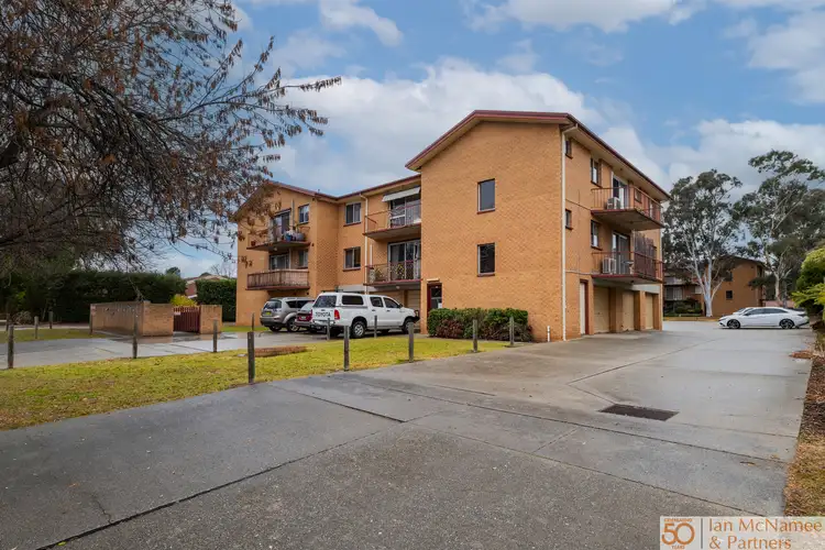12/17 Mowatt Street, Queanbeyan NSW 2620