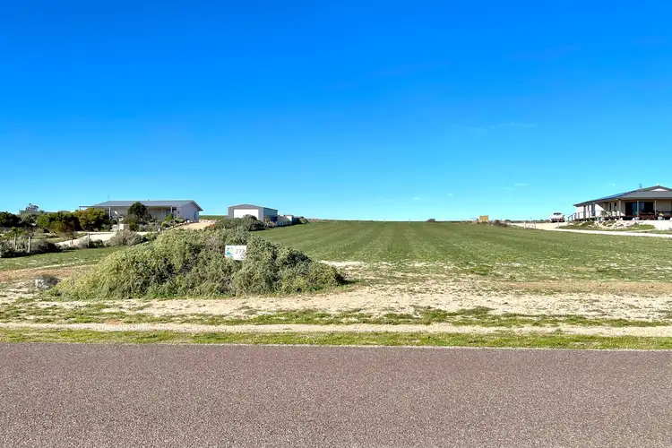 133 Bosanquet Boulevard, Ceduna Waters SA 5690