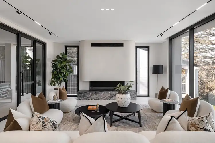 8 Battle Boulevard, Seaforth NSW 2092