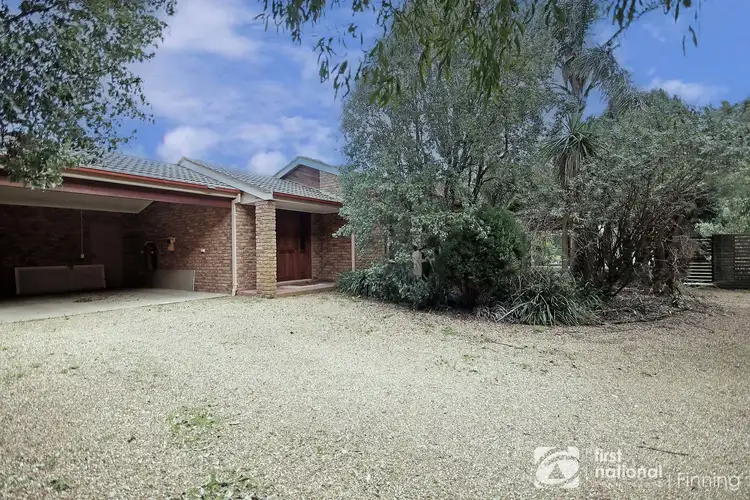 85 Devon Road, Devon Meadows VIC 3977