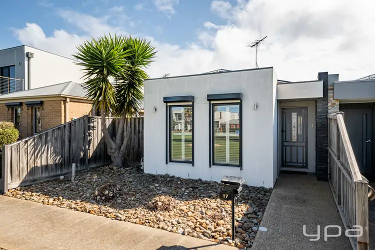 17 Seacrest Walk, St Leonards VIC 3223