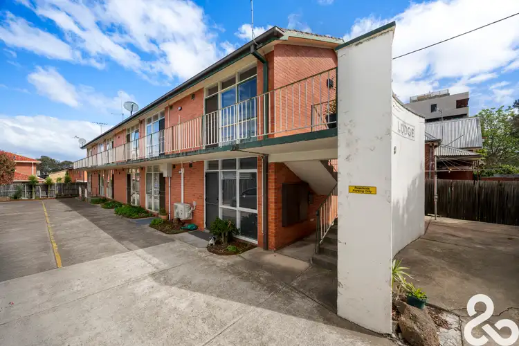 11/8 Flinders Street, Thornbury VIC 3071