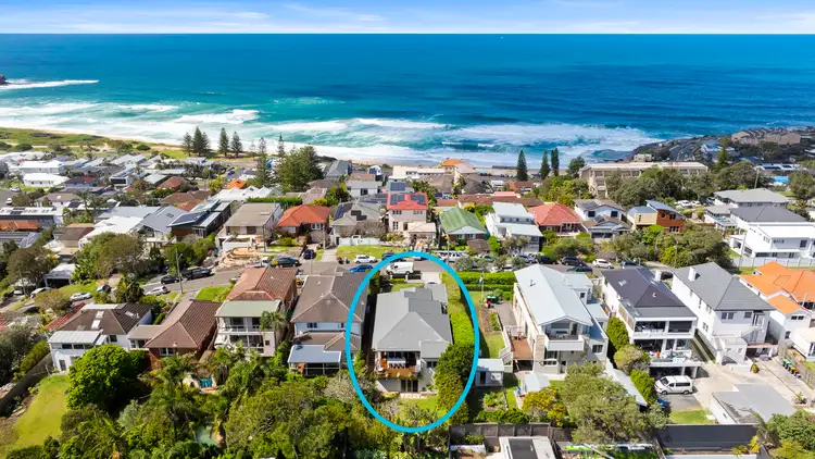 Second view of Homely house listing, 11 Seaview Avenue, Curl Curl NSW 2096