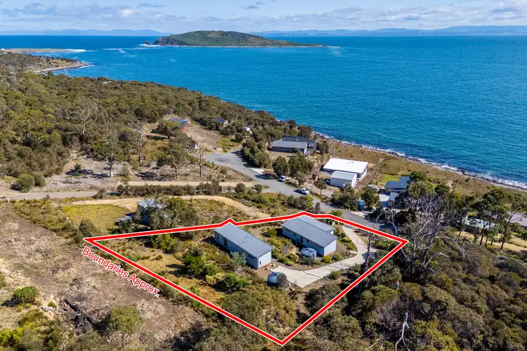607 White Beach Road, White Beach TAS 7184