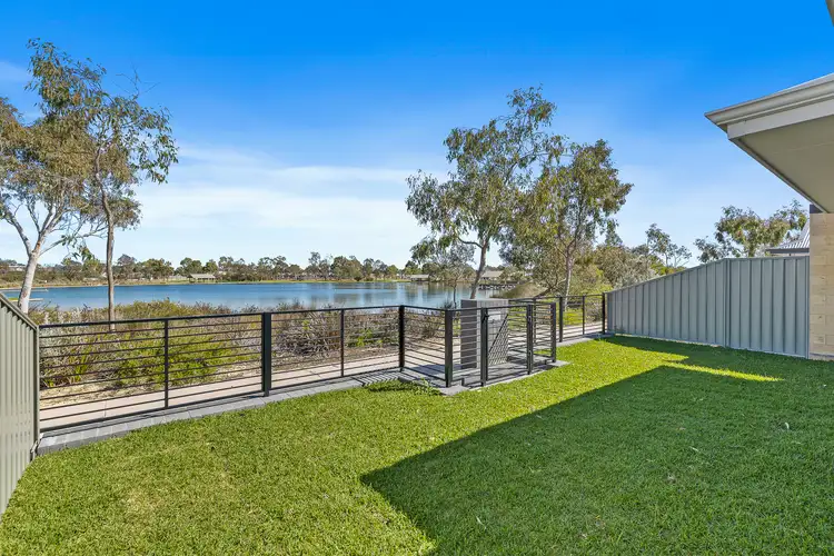 16 Bibra Way, South Yunderup WA 6208
