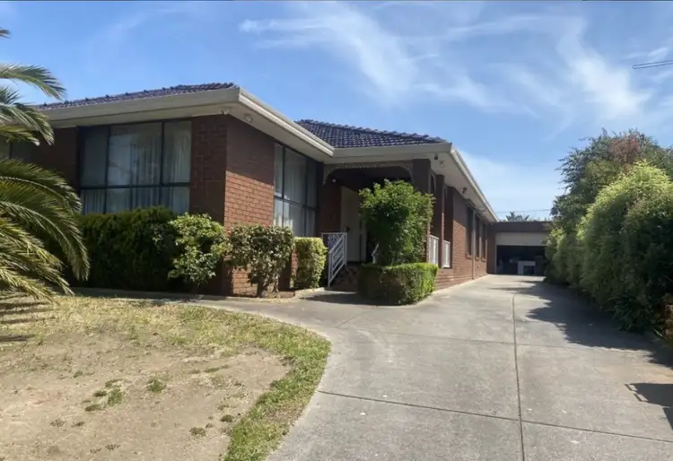 82 Hothlyn Drive, Craigieburn VIC 3064