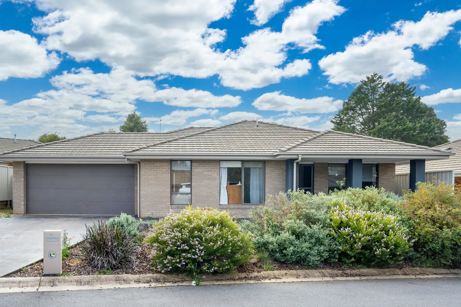 Main view of Homely townhouse listing, 16 Brookfields Mews, Lavington NSW 2641