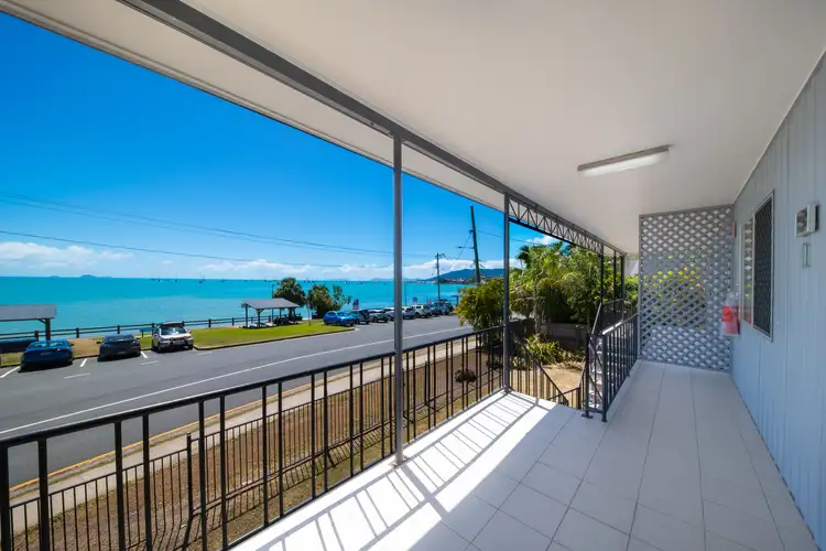 40 Coral Esplanade, Cannonvale QLD 4802