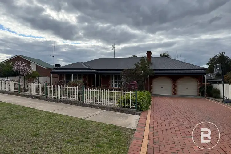 16 Collins Street, Kangaroo Flat VIC 3555