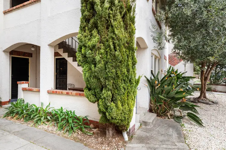 1/33 Docker Street, Elwood VIC 3184