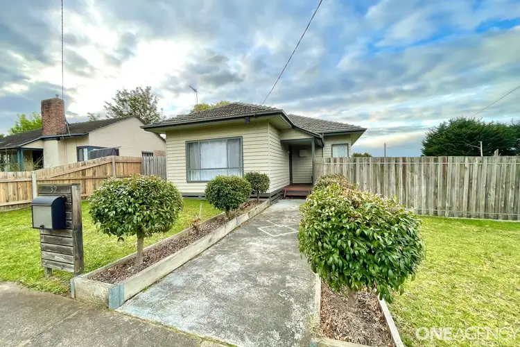 32 Chenhall Crescent