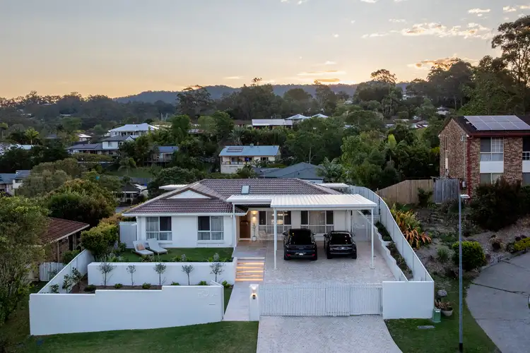 4 Haylett Court, Tallai QLD 4213