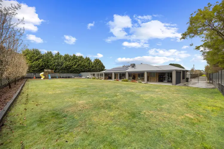 4B Flack Street, Ballan VIC 3342