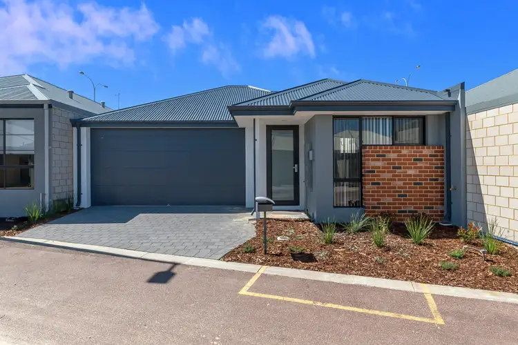 13/11 Piara Drive, Piara Waters WA 6112