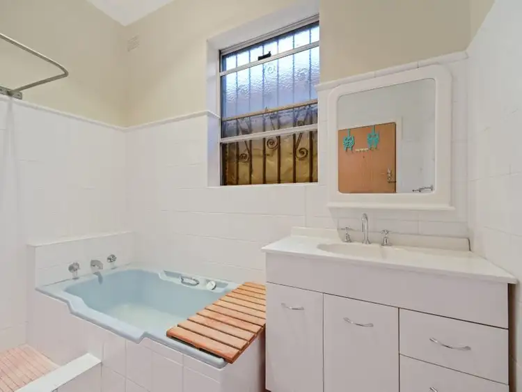Third view of Homely apartment listing, 2/21 Sturt Street, Kingsford NSW 2032
