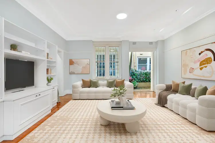 1/2 Elizabeth Bay Crescent