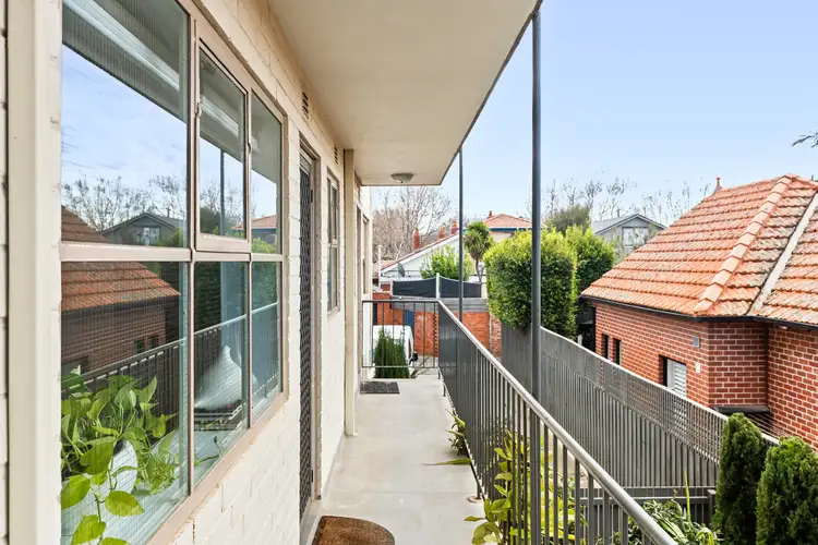 7/18 Pine Avenue, Elwood VIC 3184