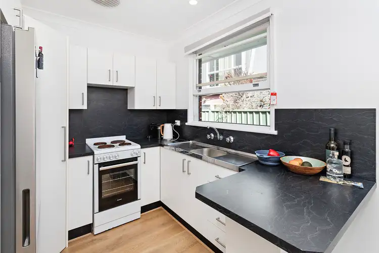 Sixth view of Homely unit listing, 3/10 Beach Drive, Woonona NSW 2517