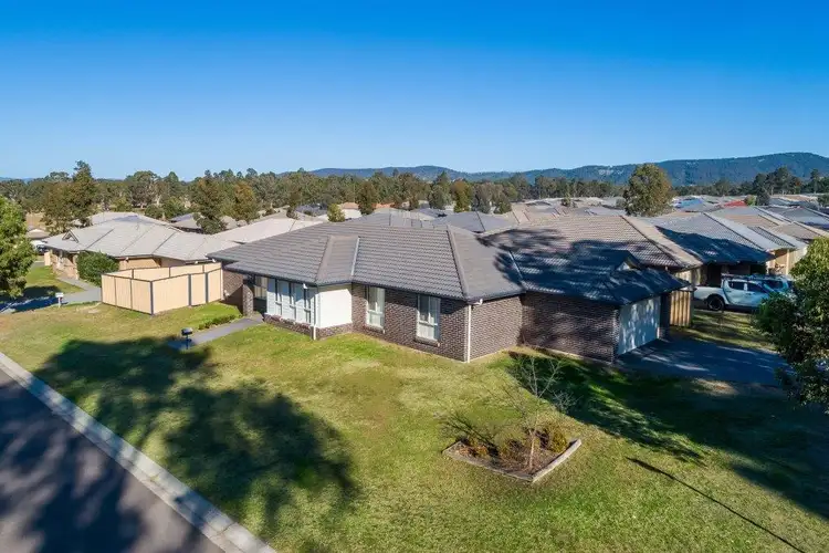 25 Zinfandel Circuit, Cessnock NSW 2325