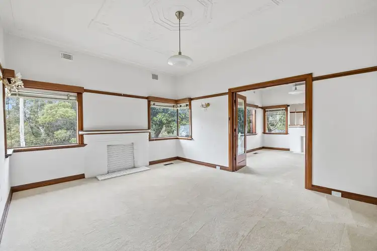 Fifth view of Homely house listing, 2 Glenbervie Road, Strathmore VIC 3041
