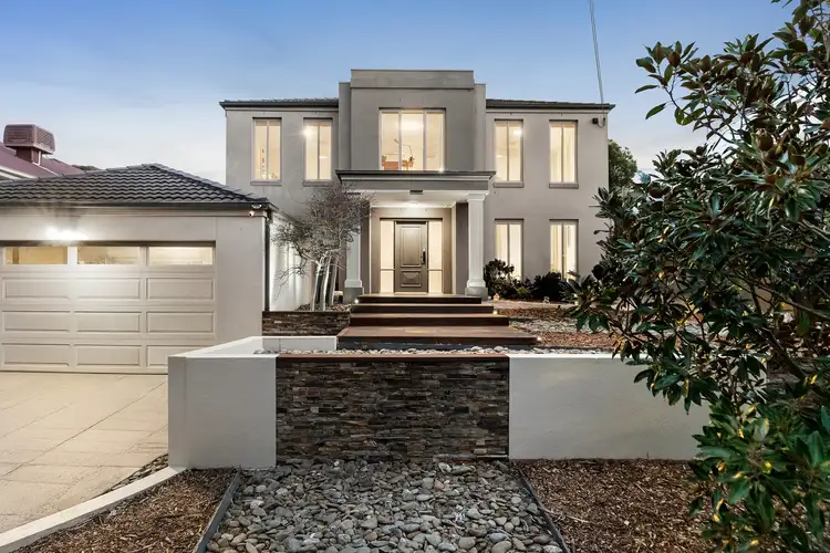 16 Molleton Street, Blackburn VIC 3130