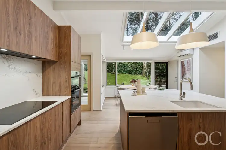 8 Rostrevor Road, Stirling SA 5152