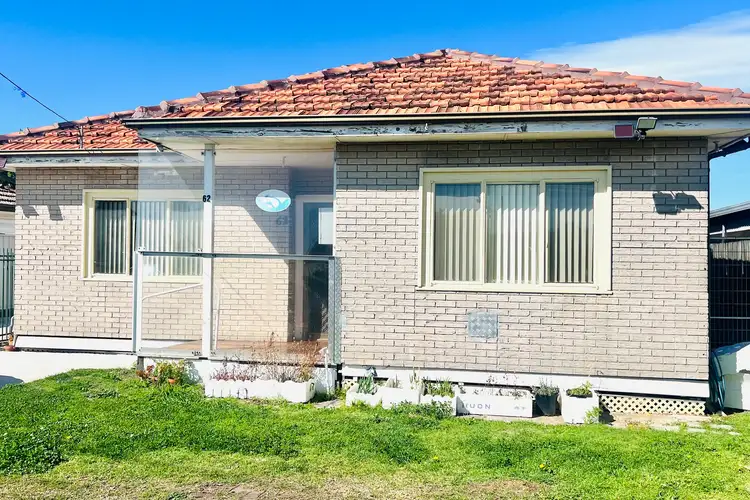 62 Erica Avenue