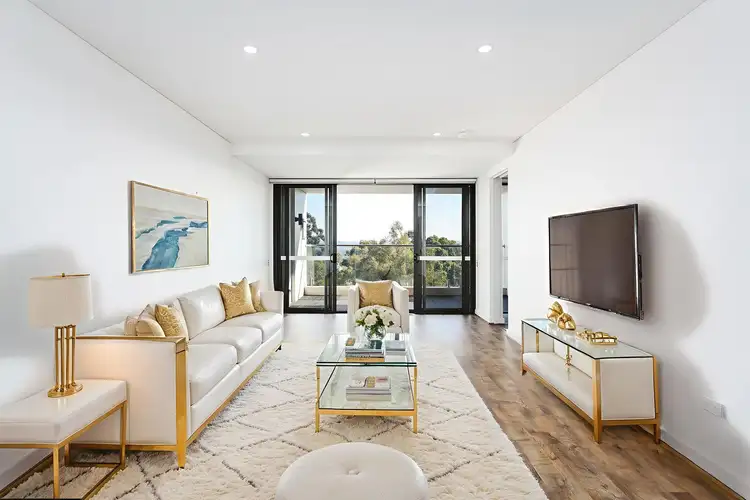 502/3 Meriton Street