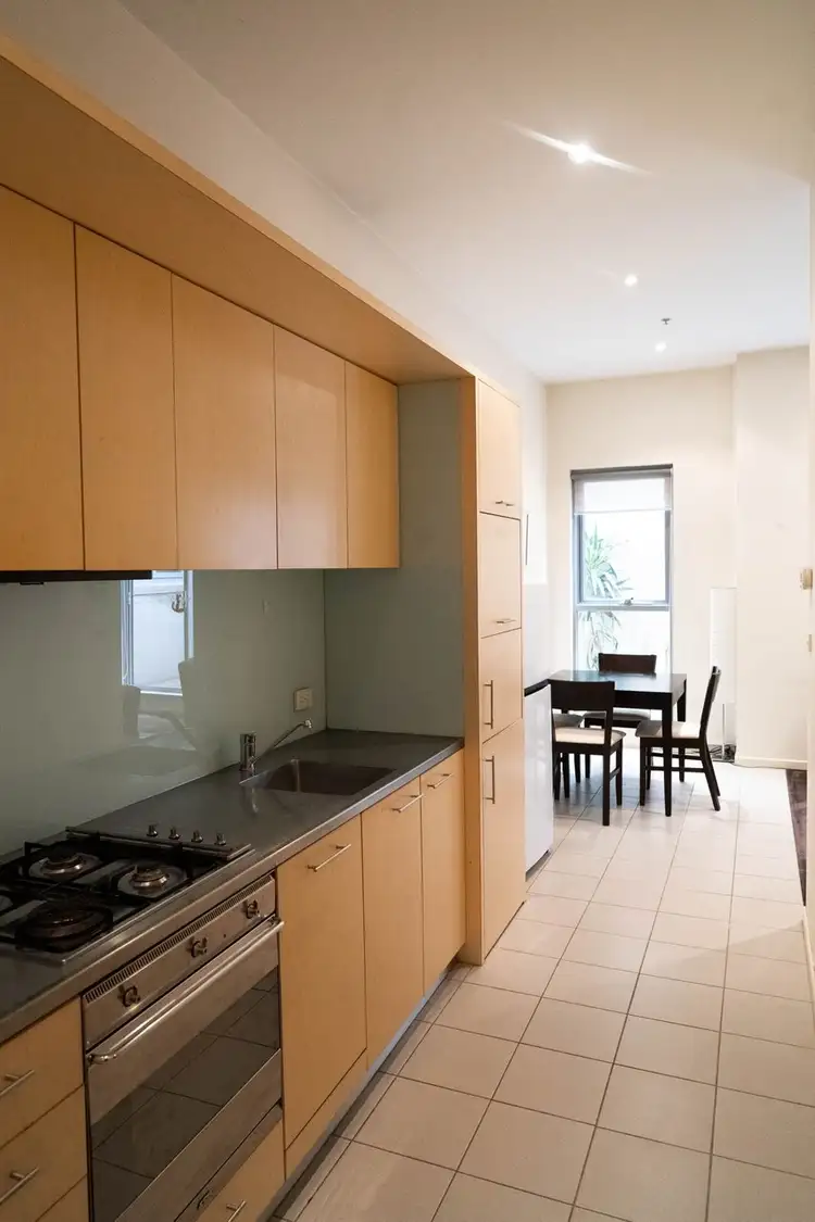 1.2/187 Collins Street