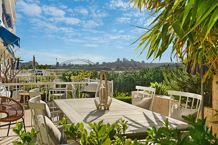 16/11 Yarranabbe Road