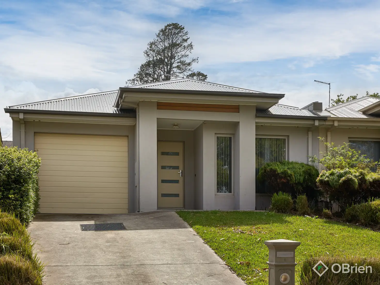Main view of Homely house listing, 2/275a Princes Way, Drouin VIC 3818