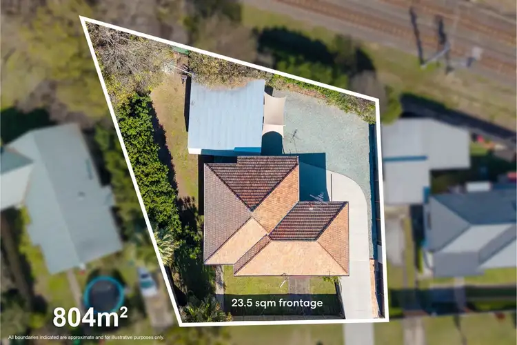 Second view of Homely house listing, 100 Haylock Street, Wynnum QLD 4178
