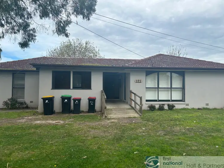 121 Outlook Drive, Dandenong North VIC 3175